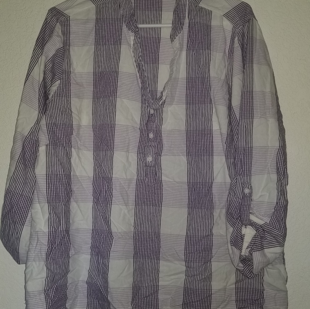 Clothes - Picture 2 of 4